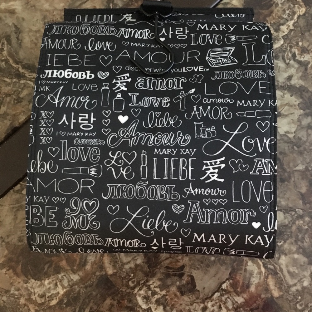 Mary Kay new make up roll